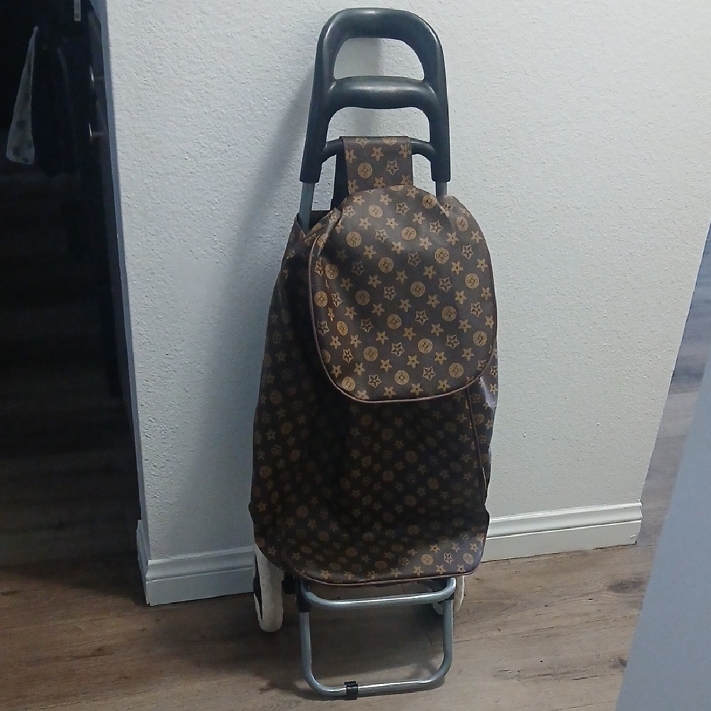 Elegant Brown Patterned Travel Bag